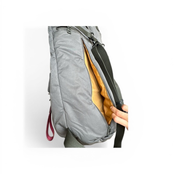 Timbuk 2 Jet Set Travel Duffel Backpack - Picture 11 of 13